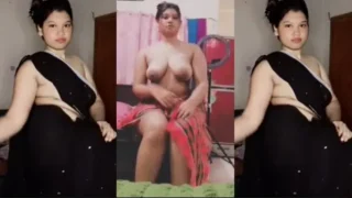 Sexy Bengali Tiktoker Press Boobs Dancing Fingering